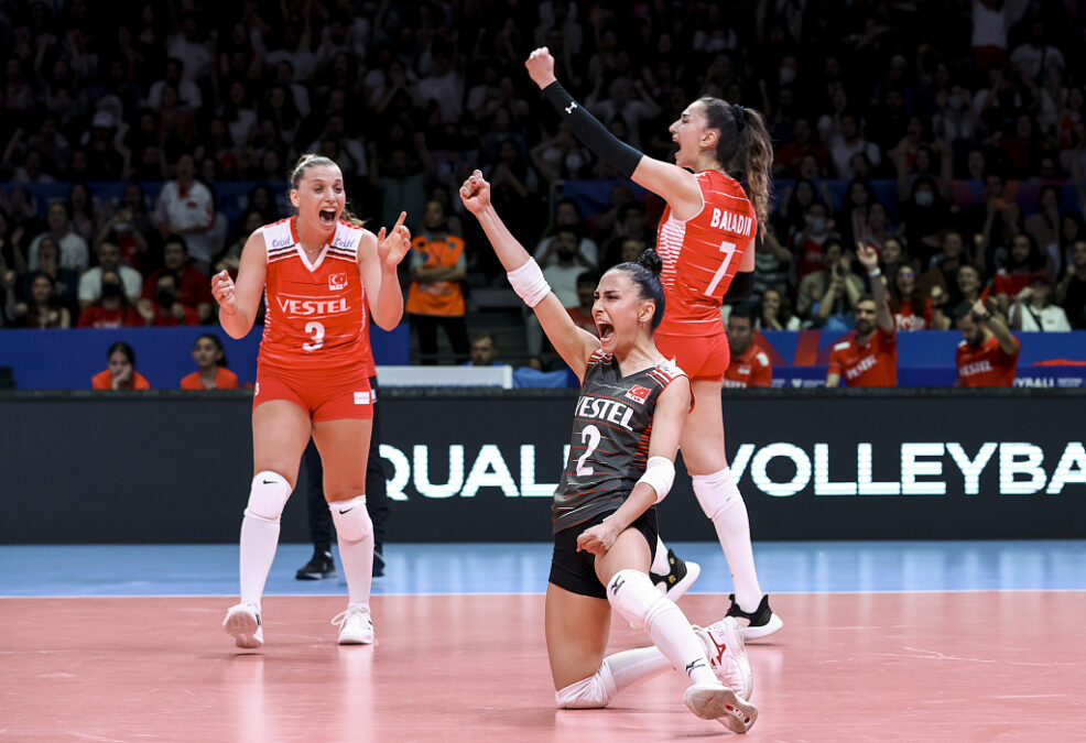 Filenin Sultanlar Fivb Milletler Liginde Yar Finale Y Kseldi