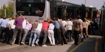 Metrobüste Rahat Bir Yolculuk Yapmanızı Sağlayacak 6 Yöntem