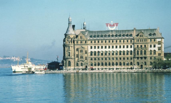 3-hattı-haydarpasa-tren-istasyonu-gari