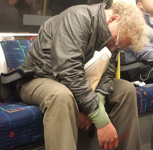 metroda uyuyanlar (15)