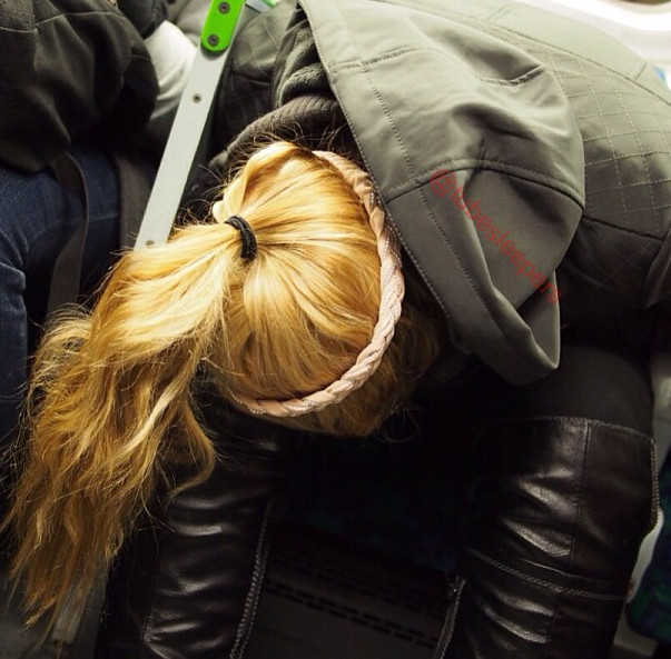 metroda uyuyanlar (5)