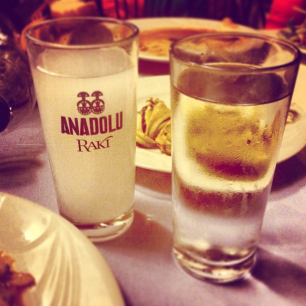 Bu Akşam İçiyoruz: 46 Bahanede ''Rakı Neden İçilir?'' | ListeList.com
