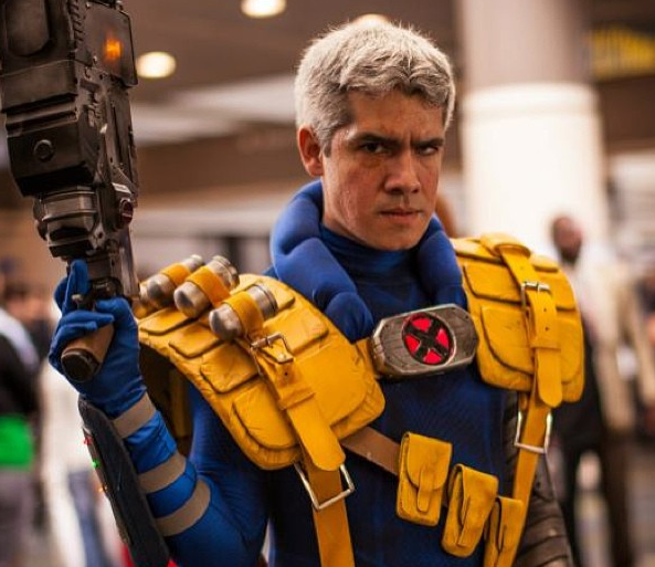 cable-x-man-cosplay-photo