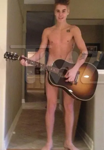 justin-bieber-ciplak-fotografi