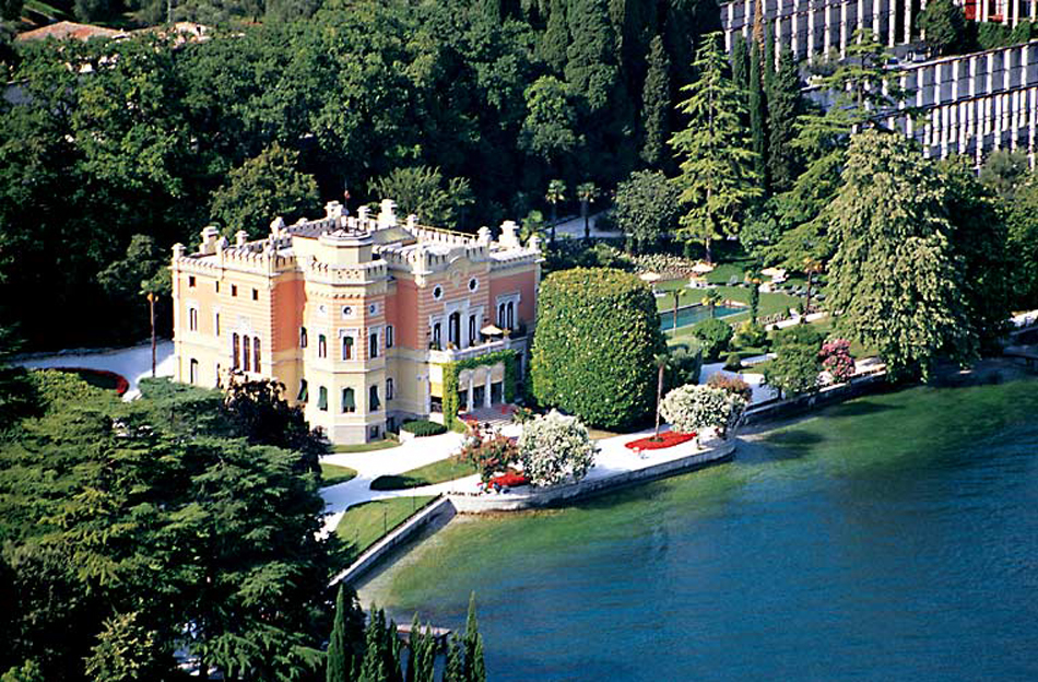 Grand-Hotel-a-Villa-Feltrinelli-en-iyi-balayi-otelleri