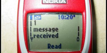 Akıllı Telefonların Şarjına Şükretmeniz İçin 17 Nostaljik Neden