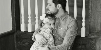 Kanserin Acımasız Yüzünü Bir Sevgi Hikayesine Dönüştüren Baba ve Kızı