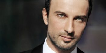 Boşuna Mega Star Olmadığına Kanıt 16 Bambaşka Tarkan Şarkısı