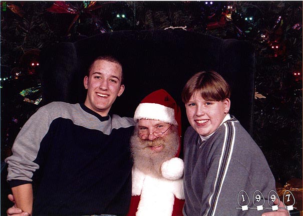 two-brothers-annual-santa-photos-34-years-18