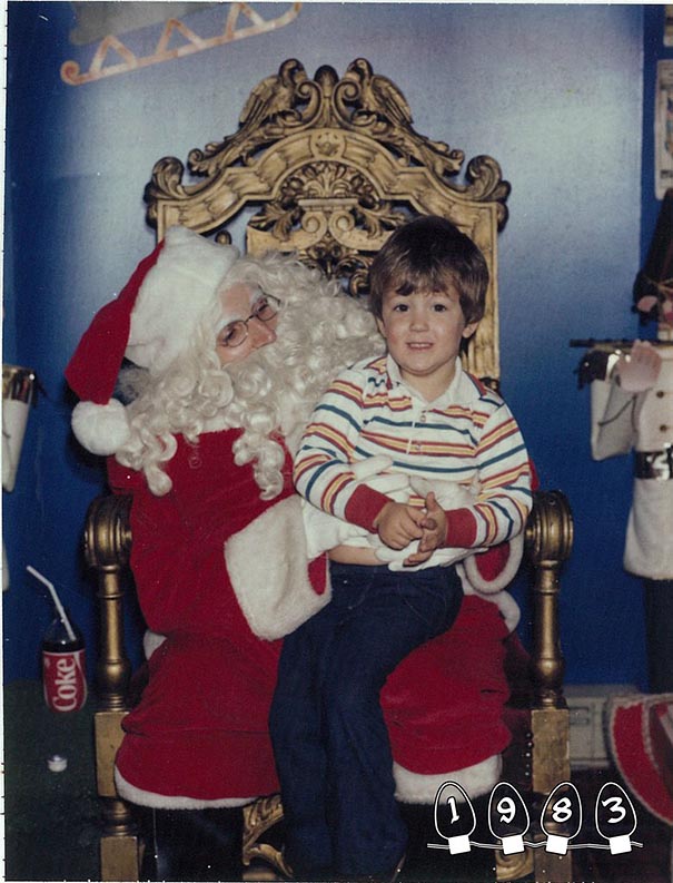 two-brothers-annual-santa-photos-34-years-4