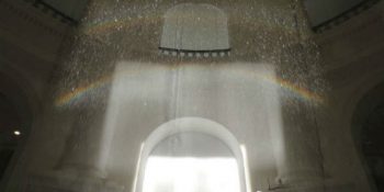 Gökkuşağını Binaya Hapseden Singapurlu Sıradışı Sanatçı