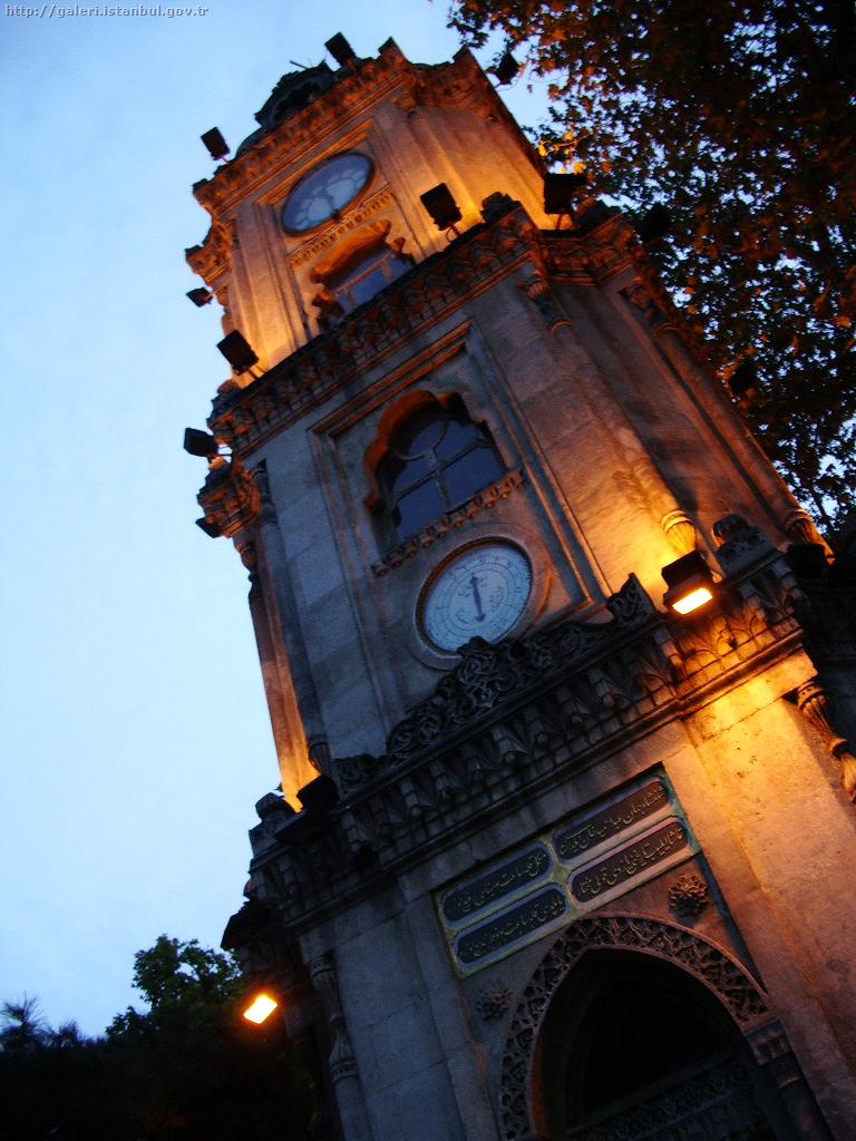 yildiz-istanbul-saat-kulesi