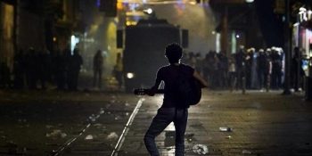 Son Aylarımızı En İyi Özetleyen Duygulara Tercüman 14 Manidar Şarkı