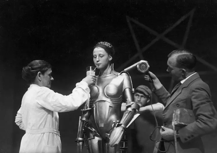 02 metropolis