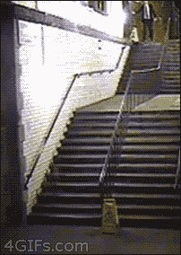 Merdivenleri-inerken