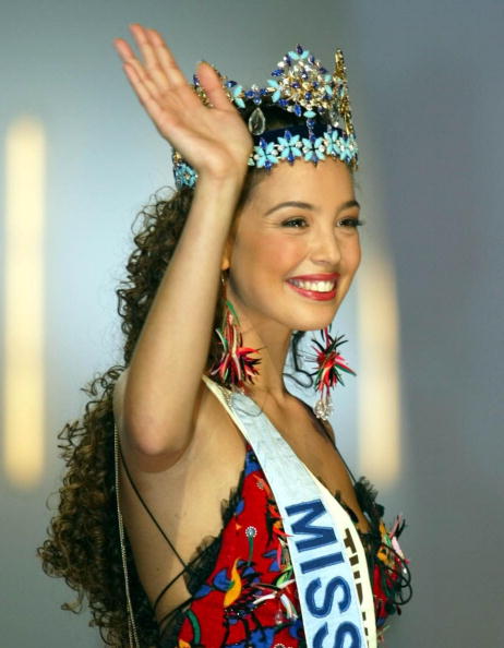 Miss Turkey, Azra Akin, waves to well wishers afte