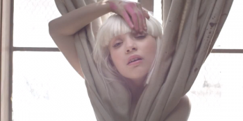 Yaz Sıcağında Hayatta Kalmanıza Yardımcı Olacak 17 Yeni Albüm