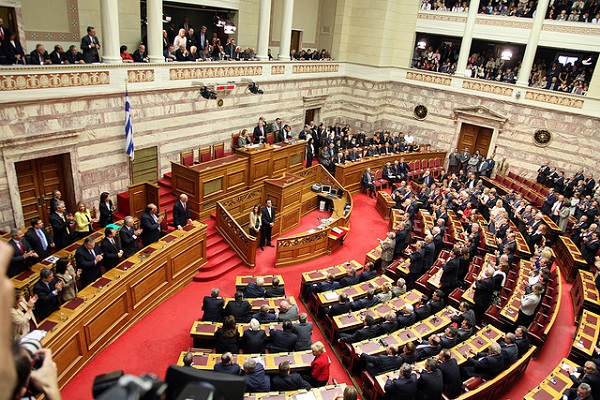 Hellenic_Parliament-MPs_swearing_in-the grant sutdy