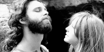 27 Maddede ”Mütevazı Bir Tanrı” Jim Morrison