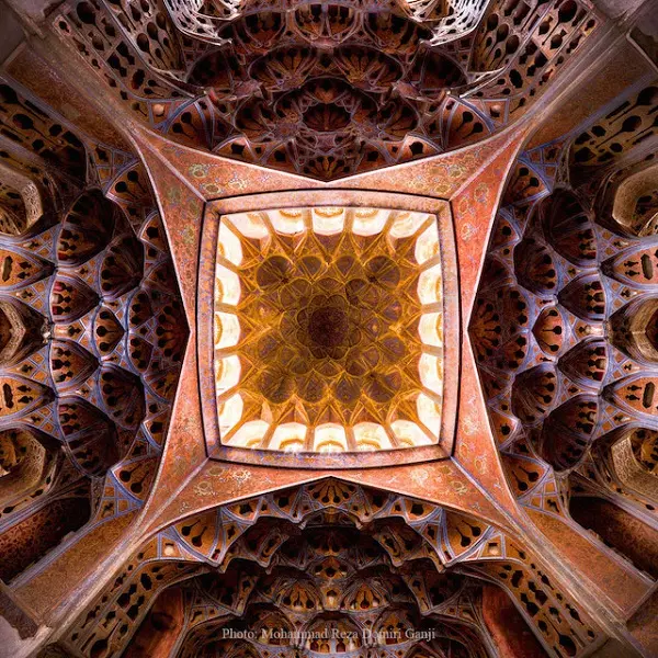 Aliqapu-palace-music-hall-Isfahan-ganji