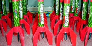 Çocukken İsviçreli Bilim Adamlarını Fena Kıskandırdığımız 22 Deney