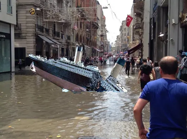 istiklal-titanic