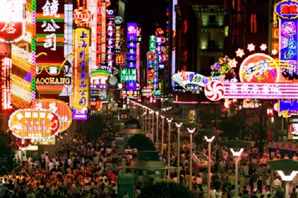 Nanjing-Road-Shanghai-listelist
