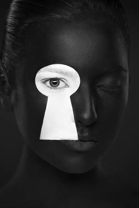 anahtar-delikli-hatun