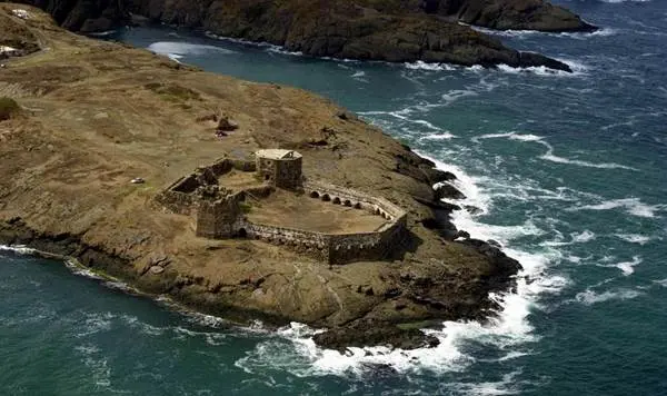 rumeli-feneri-kalesi-listelist