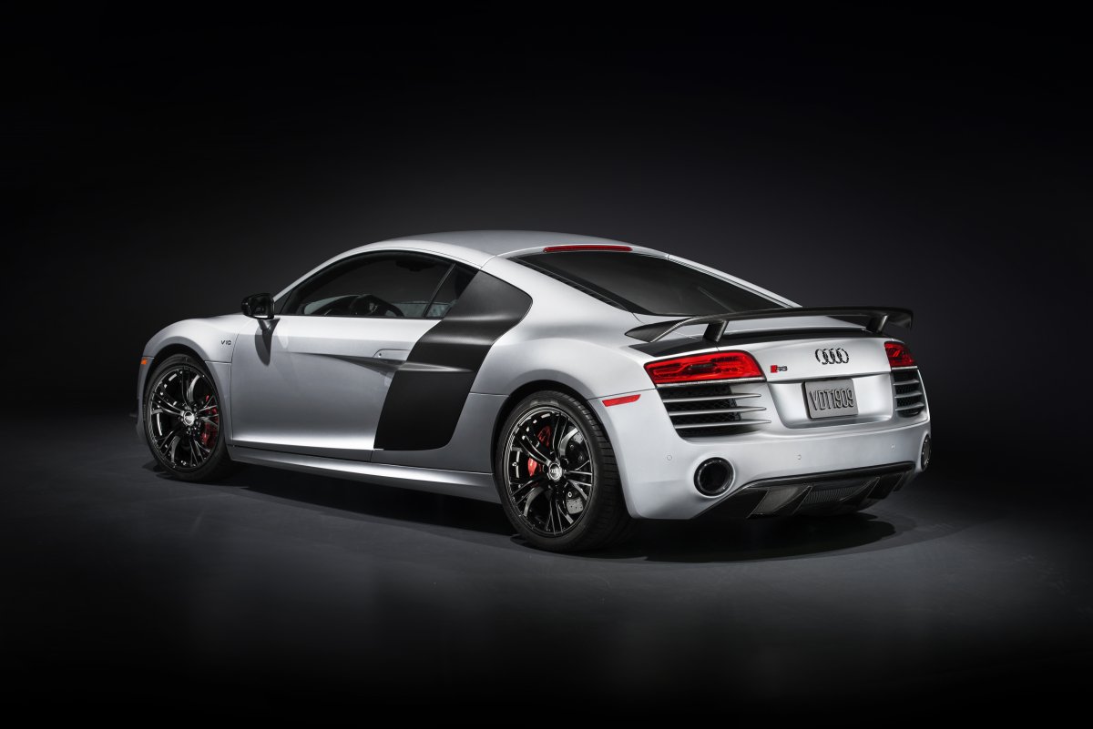 audi-r8-competition
