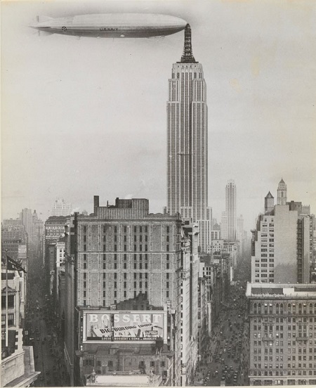 photo-manipulation-before-digital-age-unknown-artist_dirigible-docked-on-empire-state-building
