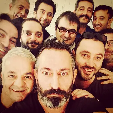 cem-yilmaz-selfie