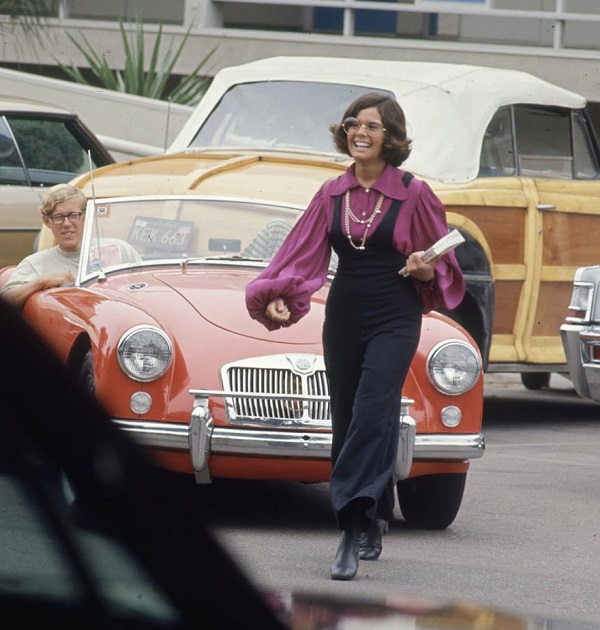 1969-hippie-high-school-fashion-photography-9