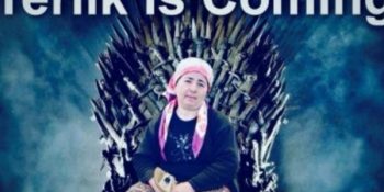 Annelerimizin Sıklıkla Yaptığı Ama Başkası Yapsa Dev Kavga Çıkartacak 12 Durum