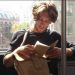 Metroda Kitap Okuyan Seksi Adamlarla Tanışın: Hot Dudes Reading