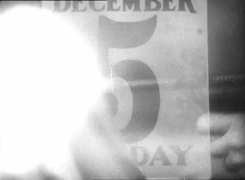 paper-calendar-moving