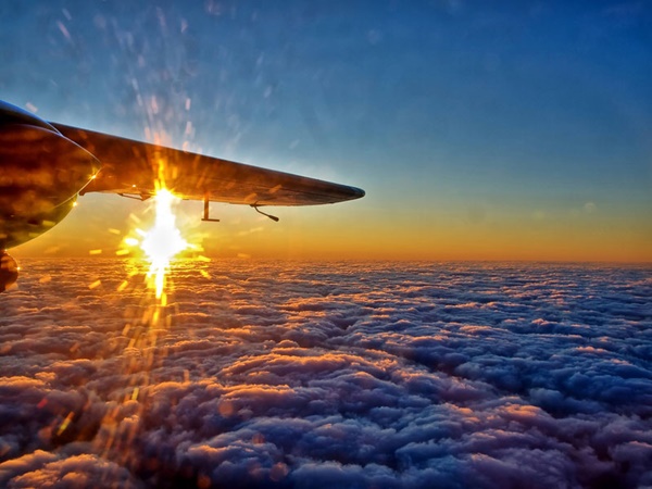 sunset-from-an-airplane-window-03