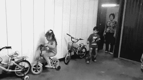 bisikletli cocuk gif
