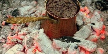 Keçilerden Keşişlere, Bach’tan Pierre Loti’ye Kahvenin Bugüne Geliş Hikâyesi