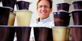 12 Bin Adet Puding Satın Alarak Bedavaya 1 Milyon Mil Uçan Puding Adam’ın Tatlı Mı Tatlı Hikayesi