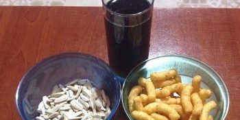 ‘Gökçek & RTE & Arınç’ Tartışmasını İzlerken İyi Gidecek 7 Atıştırmalık