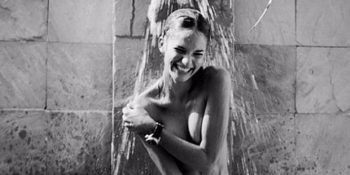 İnsanoğlunun Duş Esnasında Aklına Anlamsızca Gelen Bol Köpüklü 32 Düşünce