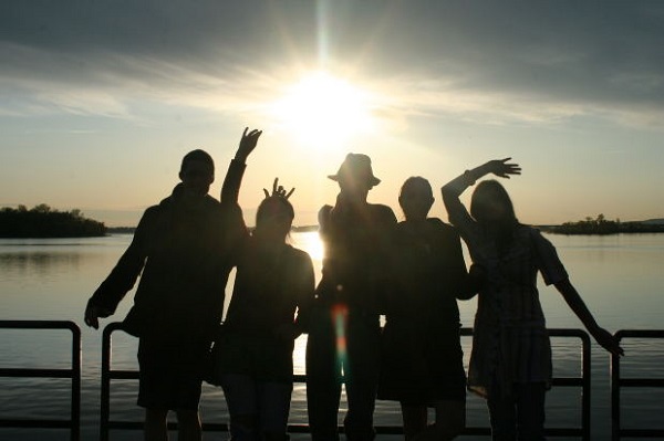 meeting-new-people-apartments