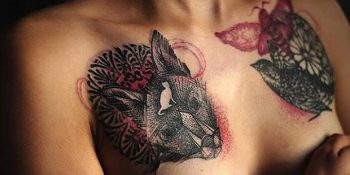 Meme Kanserini Yenen Cesur 7 Kadının Hastalığa Dikkat Çekmek İçin Yaptırdığı Dövmeler