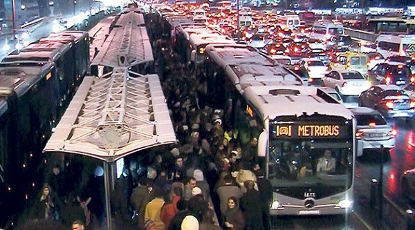 metrobus-ve-trafik