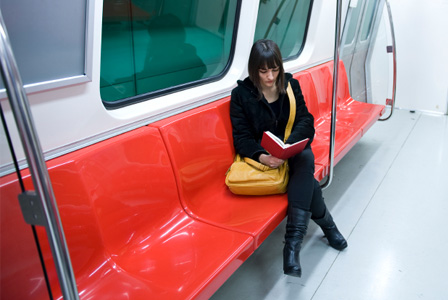 metroda-kitap-okumak