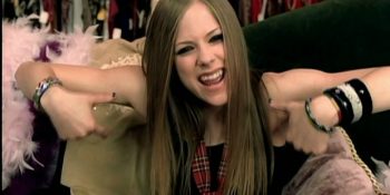 Zaman Makinesine Binmenize Gerek Yok: 21 Şarkıyla Gençliğinize Işınlanın