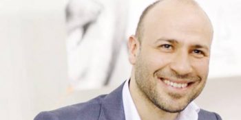 10 Şiiriyle Kırık Kalplerin Sözcüsü Kahraman Tazeoğlu