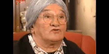 7 Gif’le, Büyükanne ve Dedesiyle Büyüyenlerin Anlayabileceği Sitcom Tadında Durumlar