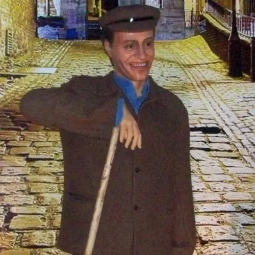 copculer-krali-balmumu-heykel